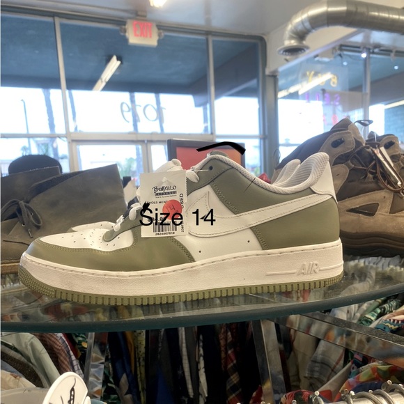 NIKE AIR FORCE 1 '07 LX (MICA GREEN/COCONUT MILK-PHOTON DUST) - Picture 1 of 1
